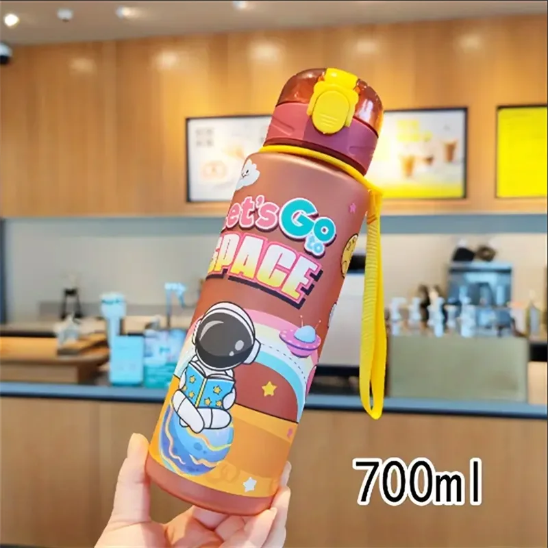 Kids Astronaut Water Bottle BPA-Free 700ml