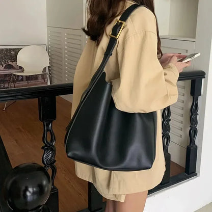 Minimalist Leather Bag