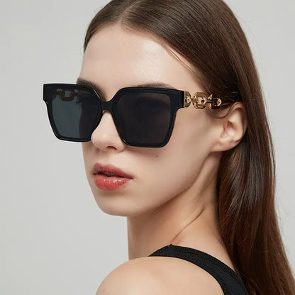 Designer Retro Sunglasses DD4 2025