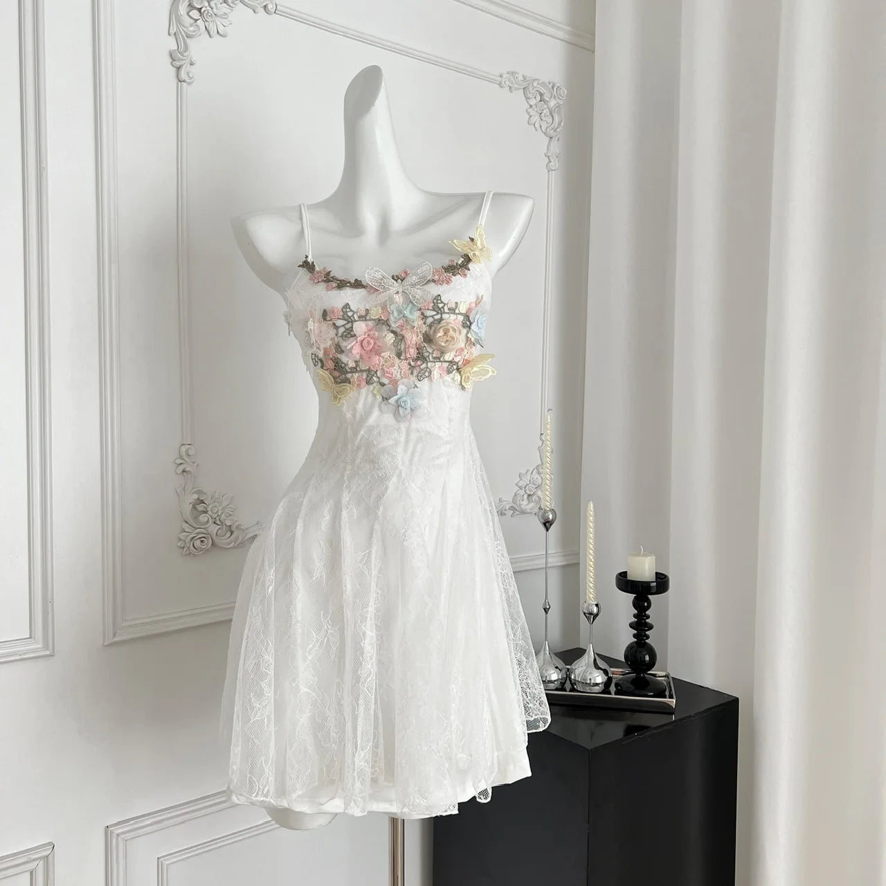 French Pearl – White Lace Fishtail Beach Dress