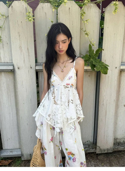 Eco Chic – Loose Floral Sun-Protective Outfit